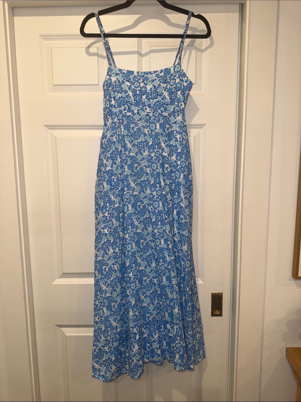 De Loreta Blue Floral Spaghetti-Strap Maxi Dress - size Small